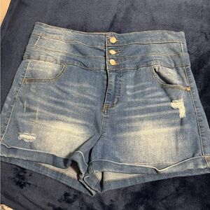 Tinseltown Triple Button Blue Jean Shorts